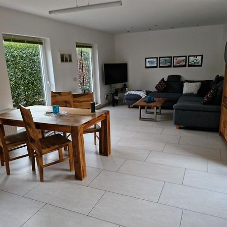 Ferienhaus An Der Brunnenaue 4 Sterne, E-Ladestation Am Haus, Wlan, Netflix, Garten Sagard Ngoại thất bức ảnh