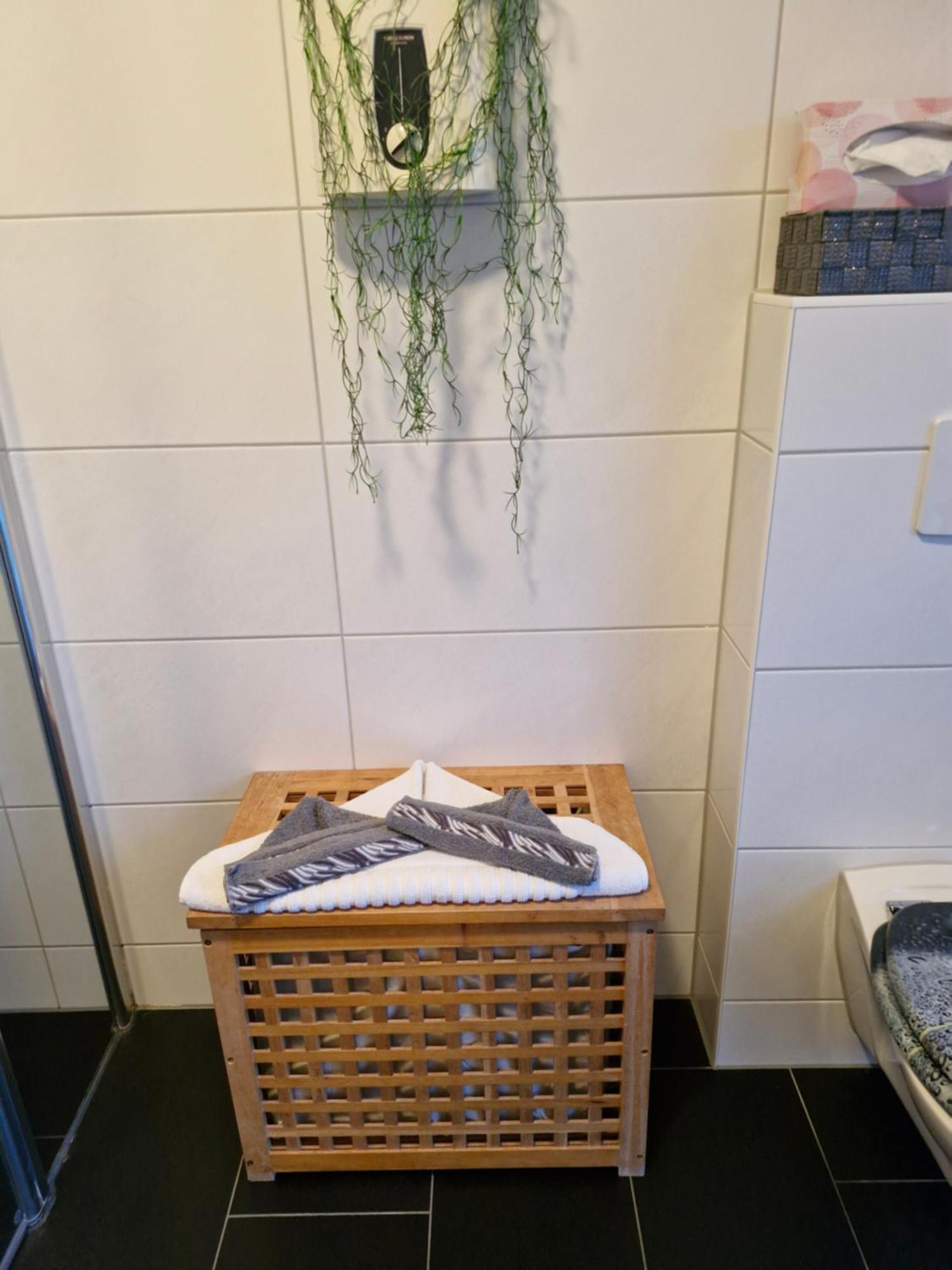 Ferienhaus An Der Brunnenaue 4 Sterne, E-Ladestation Am Haus, Wlan, Netflix, Garten Sagard Ngoại thất bức ảnh